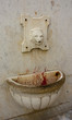 Fontana rosso sangue