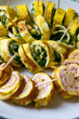 rotolo di frittata con prosciutto e rucola