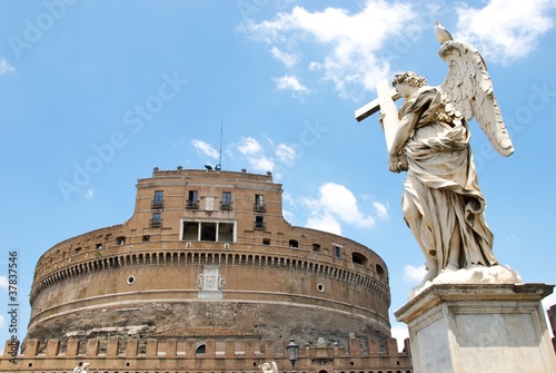 Photo: Veduta di Castel Sant'Angelo a Roma. Veduta di Castel Sant'Angelo a Roma.