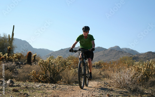 Foto: Mountain Biking Mountain Biking