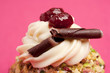 Pasticcino con pistacchi e crema Chantilly
