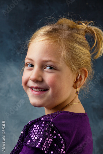 Photo: Portrait eines kleinen Mädchens Portrait eines kleinen Mädchens