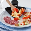 Raclette mit Salami, Tomaten und Zwiebel