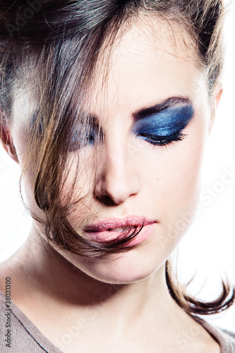Photo: strong make up strong make up