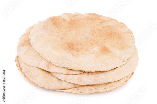 Foto: pita bread on white pita bread on white