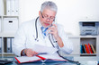 doktor am telefon