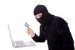 pirate informatique utilise une carte de crédit sur internet pirate informatique utilise une carte de crédit sur internet