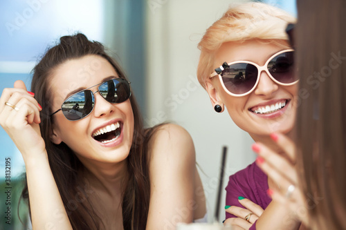 Photo: Smiling women Smiling women