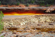 ORILLA DE UN RÍO. LAS MINAS DE RIOTINTO, HUELVA, ANDALUCÍA ORILLA DE UN RÍO. LAS MINAS DE RIOTINTO, HUELVA, ANDALUCÍA