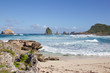 Brandung an der Küste von Guadeloupe