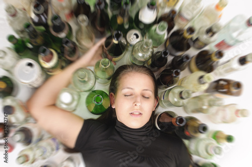 Photo: Junge Alkoholikerin Junge Alkoholikerin