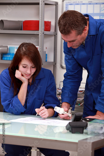 Photo: blue collars in office blue collars in office