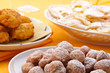 Dolci di carnevale, fritte, frappe e favetti