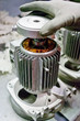 Foto: Assembly line work Assembly line work