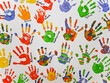 Viele bunte Kinderhände