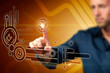 Mann mit virtuellem Interface