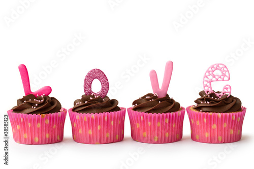 Photo: Valentine cupcakes Valentine cupcakes