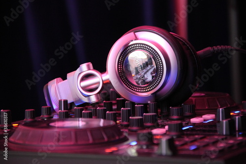 Photo: DJing DJing