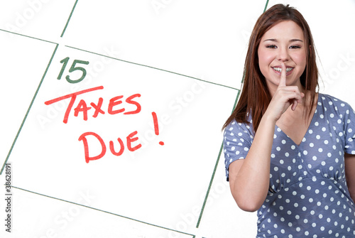 Foto: Woman Taxes Due Woman Taxes Due
