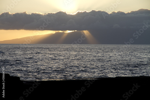 Photo: power of sunbeams power of sunbeams