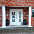 Moderne,elegante Eingangstür am Haus