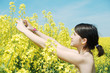 Foto: making photos on a flower field making photos on a flower field
