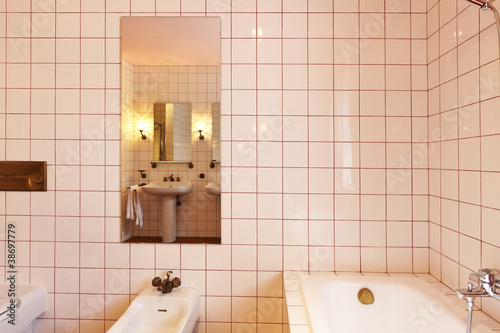 Photo: dettaglio interno bagno dettaglio interno bagno
