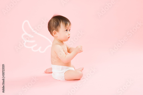 Photo: baby 12months and wing baby 12months and wing
