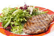 Carne e insalata