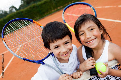 Foto: Young tennis players Young tennis players
