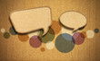 Photo en ligne au meilleur prix Speech bubble on Corkboard background