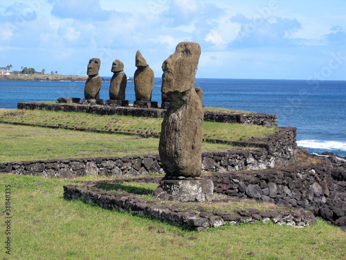 Photo: Ahu Tahai. Moais of Easter Island Ahu Tahai. Moais of Easter Island
