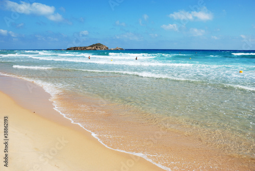 Photo: spiaggia di su giudeu, in Sardegna spiaggia di su giudeu, in Sardegna