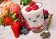 Colazione con yogurt e cupcake Colazione con yogurt e cupcake