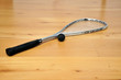 Foto: squash racket and ball squash racket and ball