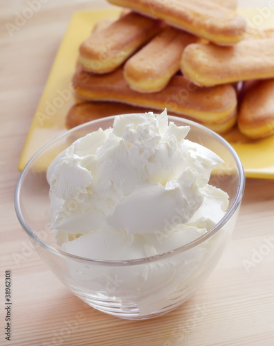 Photo: creame for tiramisu creame for tiramisu