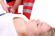 First Responder Kleidung aufschneiden
