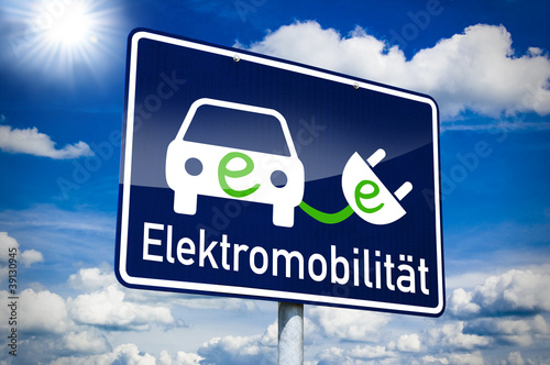 Photo: Ortseingangsschild mit Elektromobilität Ortseingangsschild mit Elektromobilität