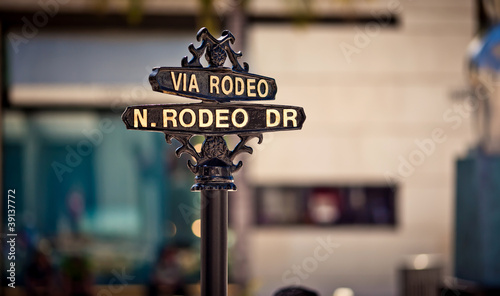 Photo: Rodeo Drive sign Rodeo Drive sign