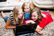 Kinder am Laptop