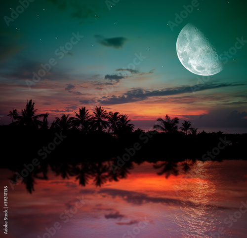 Photo: The ocean, sunset and moon The ocean, sunset and moon