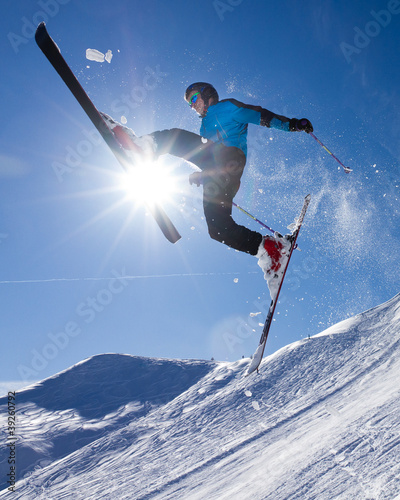 Photo: Skisprung im Gegenlicht Skisprung im Gegenlicht
