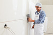 studwork: filling the joints of the plaster boards