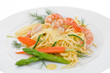Fettuccine mit grünem Spargel und Scampi