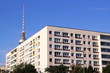 Plattenbau mit Fernsehturm