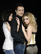 Foto: handsome man surrounded by fashion woman; temptation handsome man surrounded by fashion woman; temptation