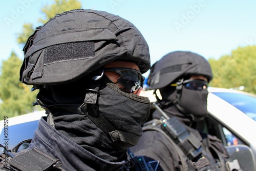 Photo: Two policemen, a special unit Two policemen, a special unit