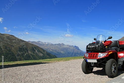 Photo: Mit dem Quad hoch oben in den Bergen Mit dem Quad hoch oben in den Bergen