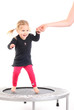 Kind auf dem Trampolin