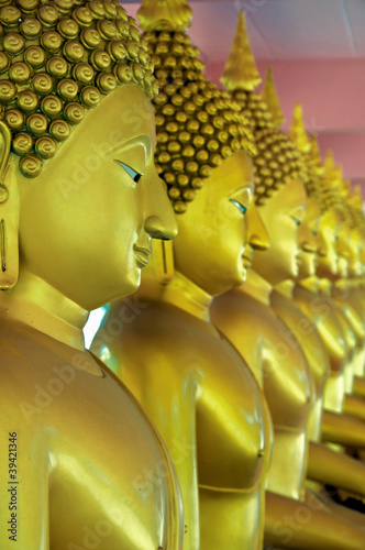 Photo: buddha statue buddha statue
